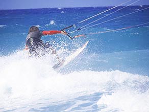 Lerne kitesurfing in welle