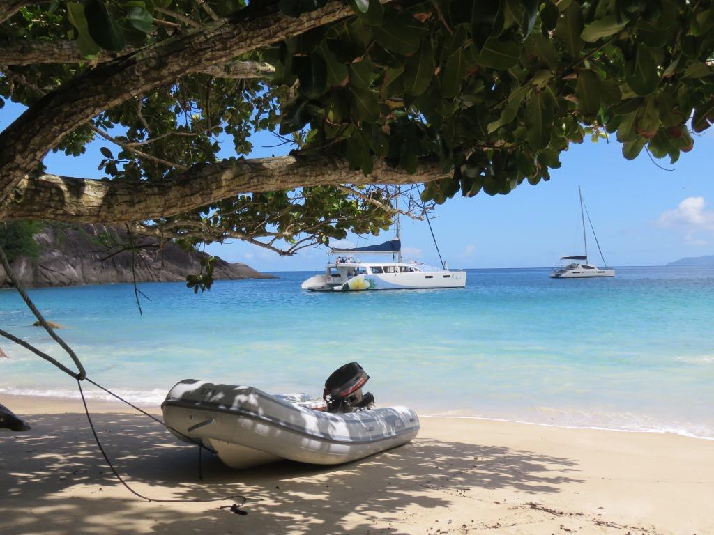 Sailing Catamaran Zanzibar Dream Holidays