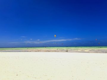 Kitesurfing Sailing