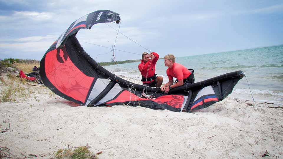 kitesurfing beginner lessons