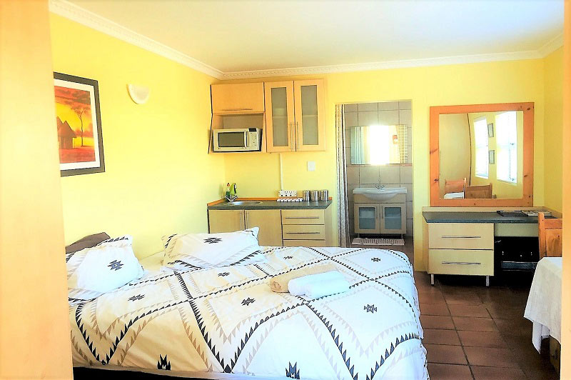 kitesurfing guesthouse apartment cape town