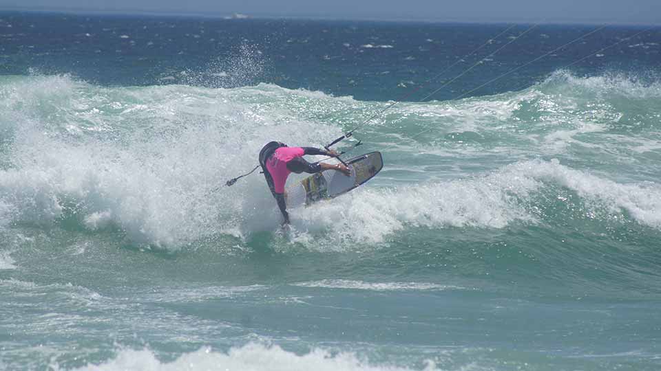 wave kitesurfing camp